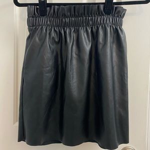 NWOT HM faux leather skirt